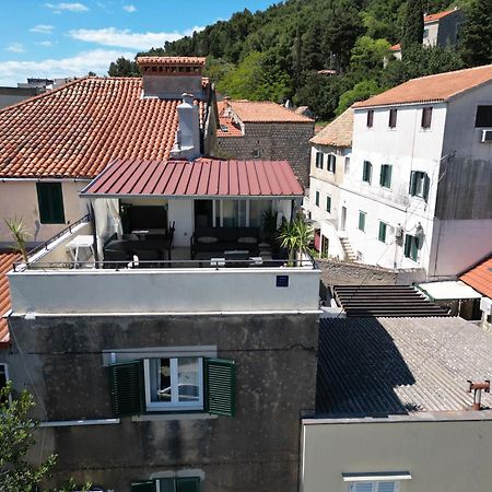 Prime Location Penthouse Apt With A Large Terrace Split Extérieur photo